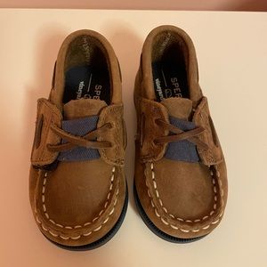 NWOT 4C Sperry Shoes